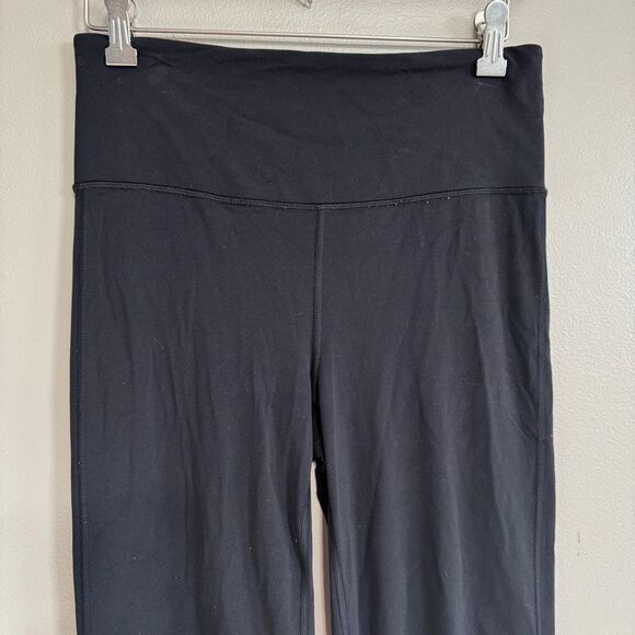 Athleta women’s black Elation flare leggings pants size medium - Picture 4 of 8